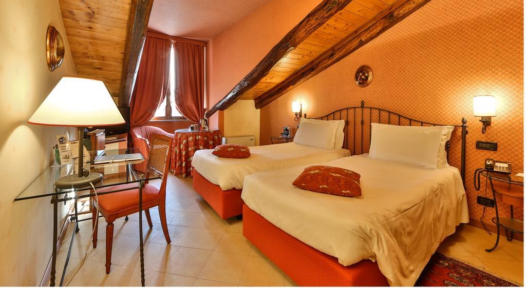 Best Western Plus Hotel Genova Turin Room photo